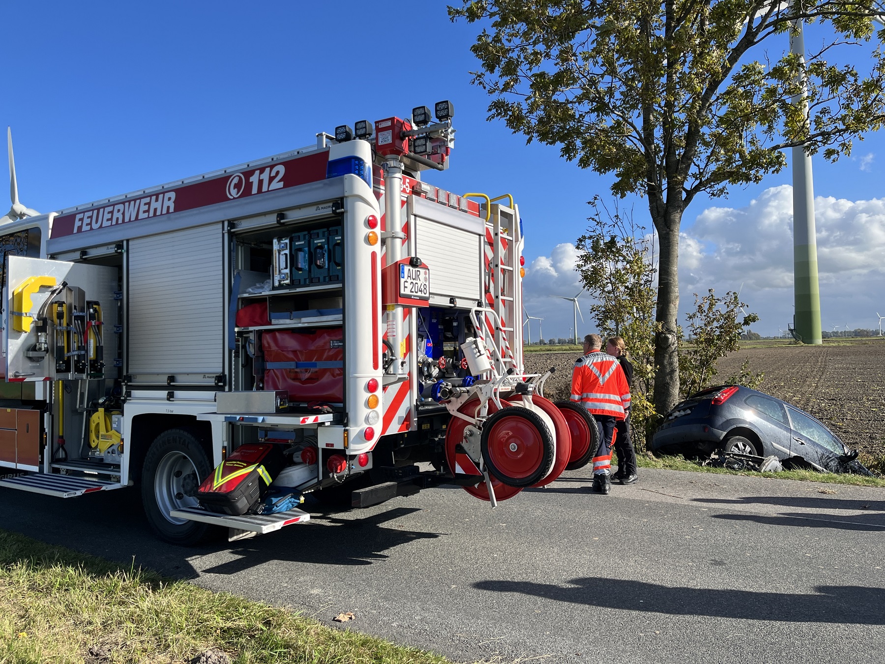 Read more about the article Verkehrsunfall zwischen Pewsum und Jennelt